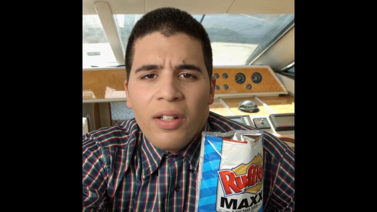 Herkesin Ruffles’ına Kimse Karışamaz! Commercial