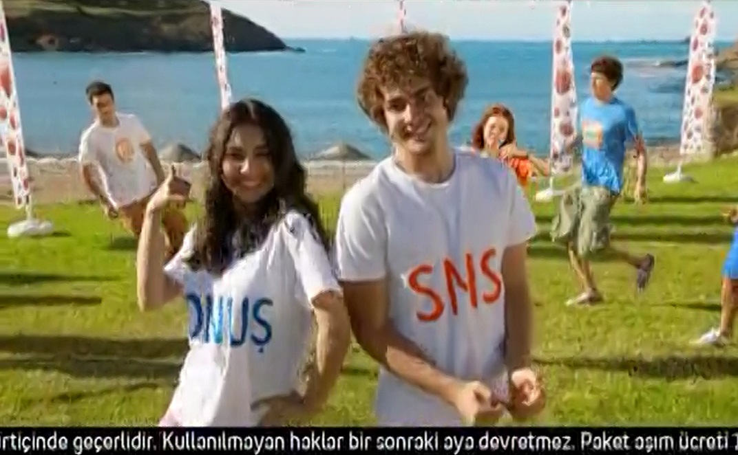 Turkcell Nar Macarena Commercial